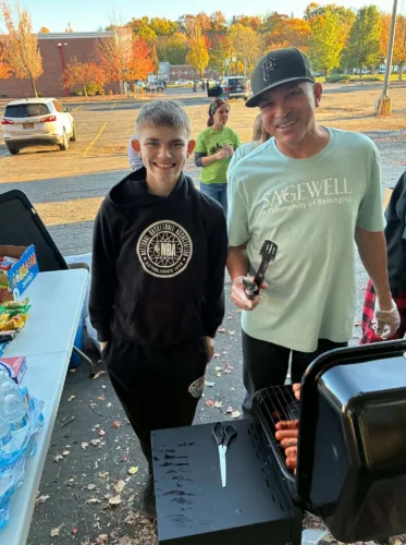 Area youth, volunteers help feed those in need